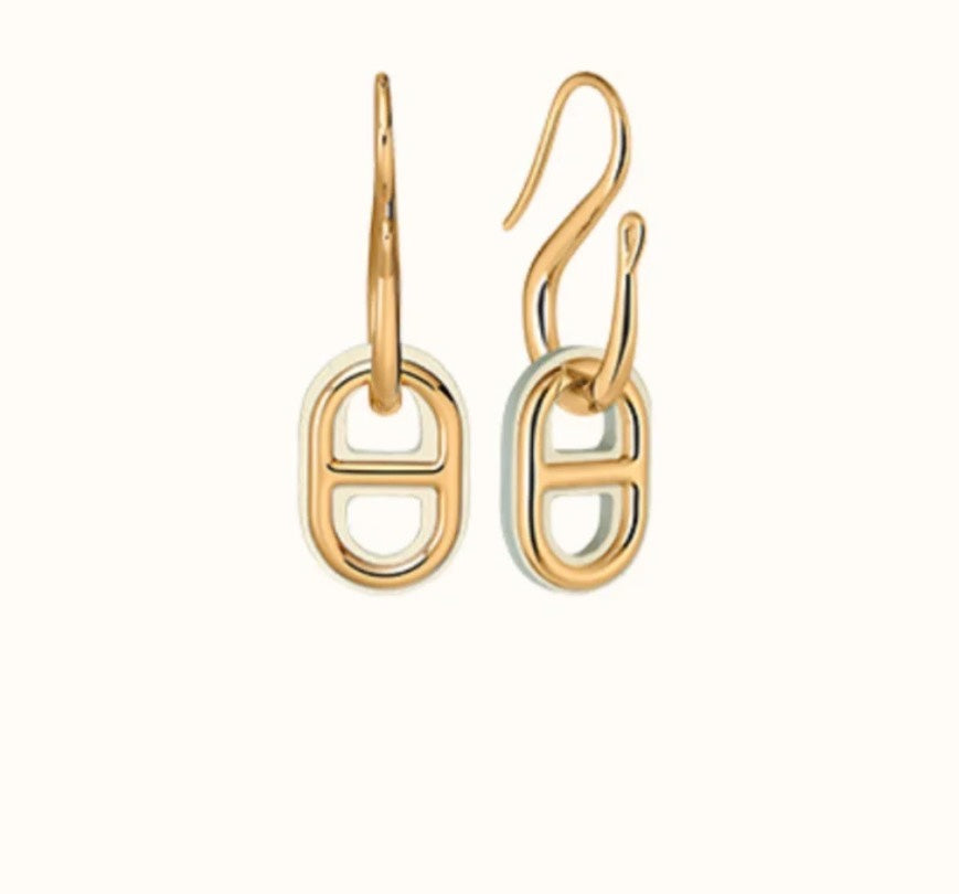 LUXEIFY HM O'MAILLON GOLD EARRINGS