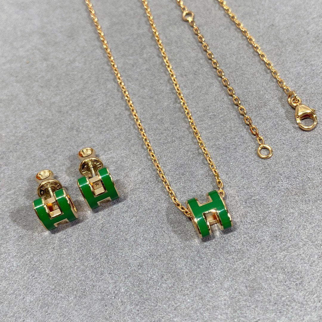 LUXEIFY POP H GREEN NECKLACE SILVER AND GOLD