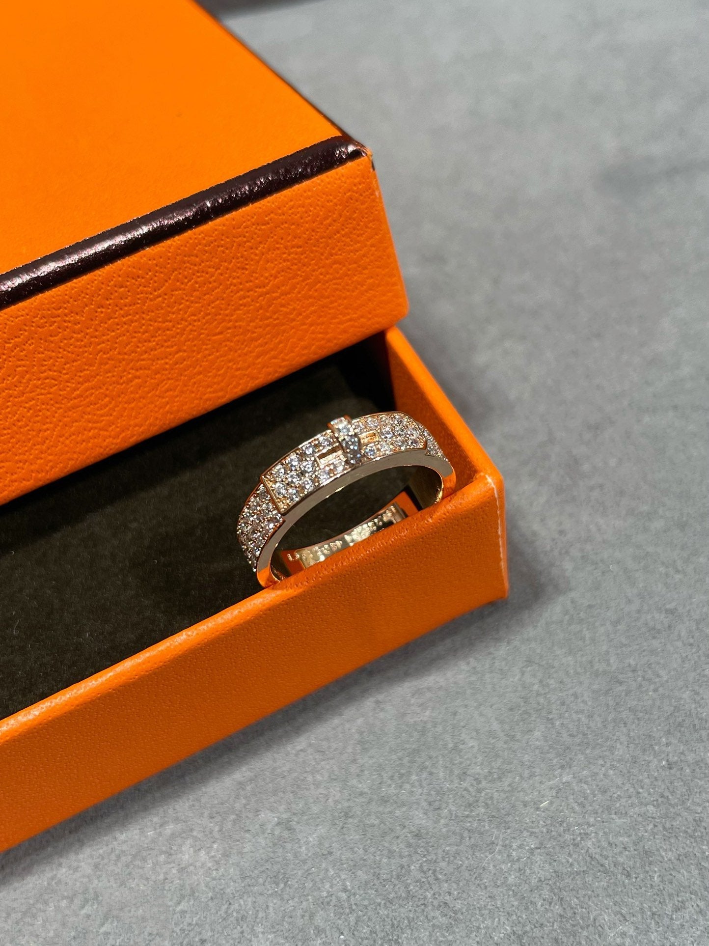 LUXEIFY KELLY PINK GOLD DIAMOND RING