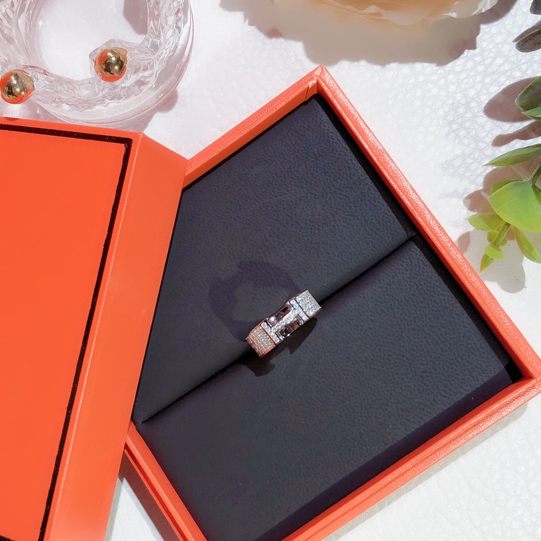 LUXEIFY H RING FULL DIAMOND