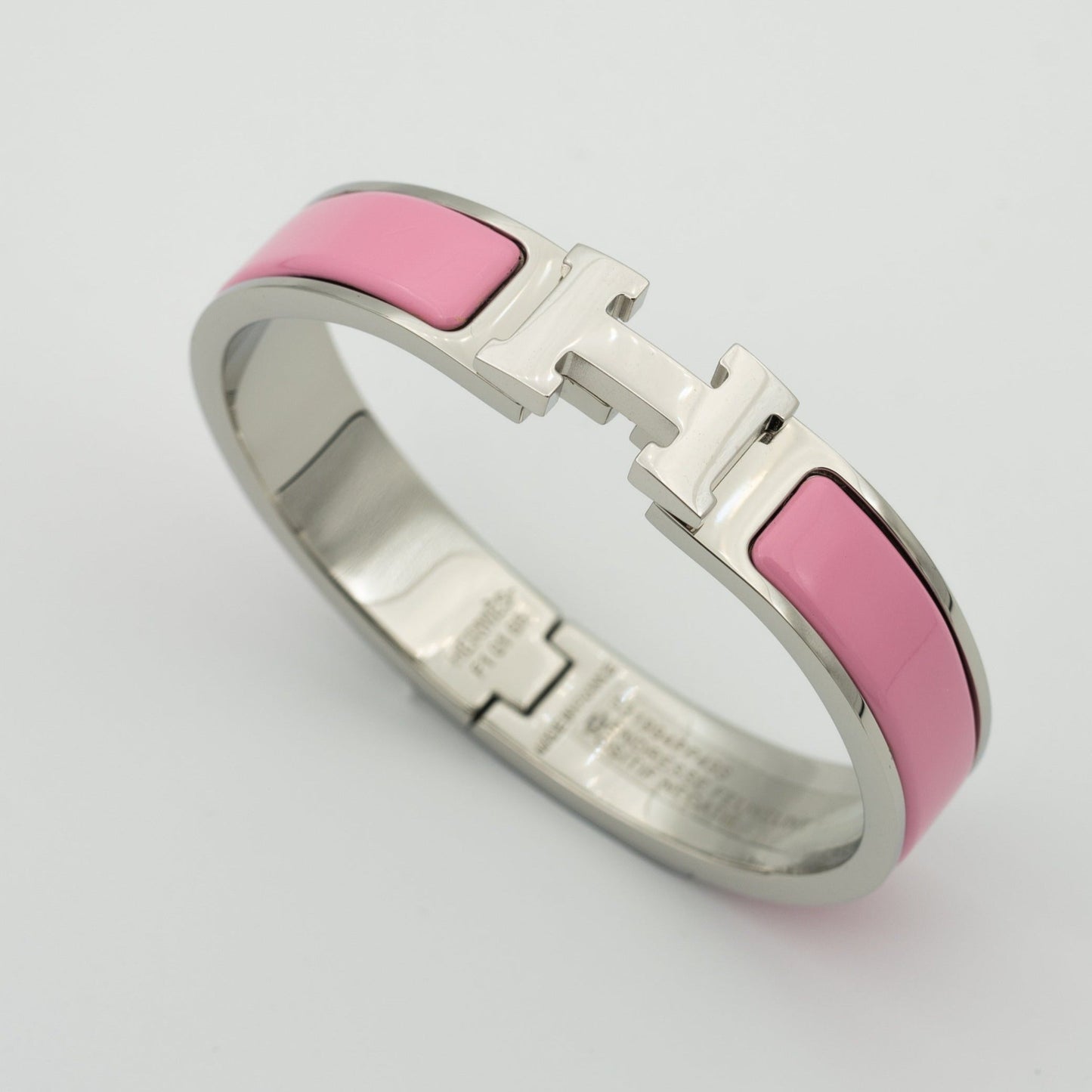 LUXEIFY H PINK BRACELET