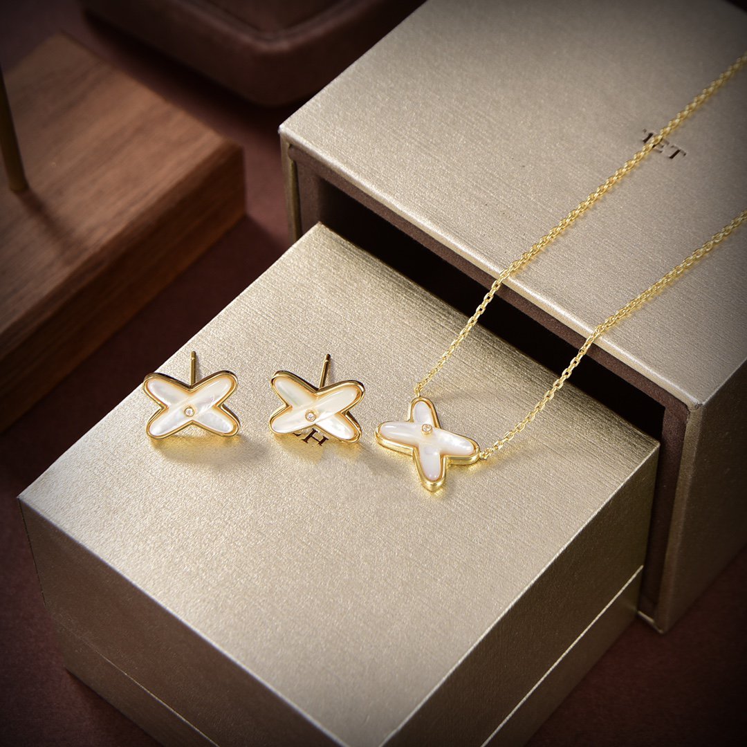 LUXEIFY JEUX DE WHITE MOP GOLD DIAMOND EARRINGS