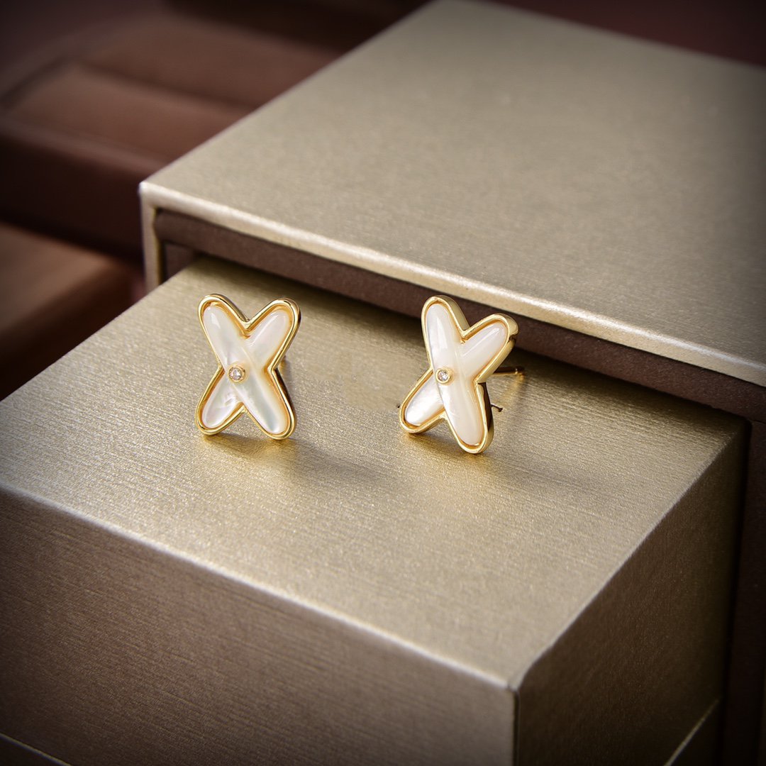 LUXEIFY JEUX DE WHITE MOP GOLD DIAMOND EARRINGS