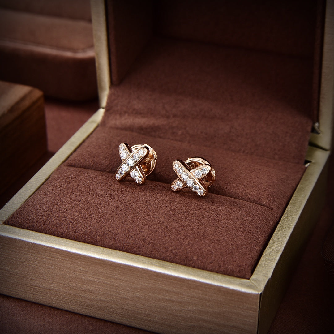 LUXEIFY JEUX DE GOLD DIAMOND EARRINGS