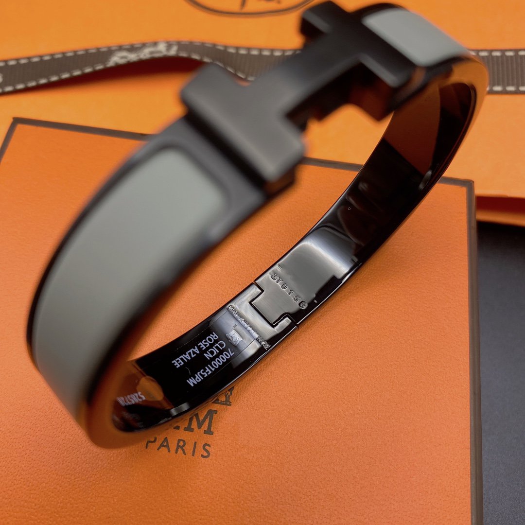LUXEIFY CLIC HM SO BLACK GREY BRACELET