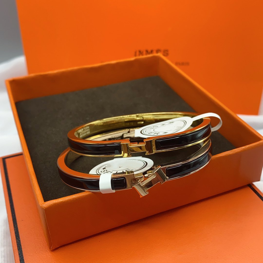 LUXEIFY CLASSIC HM CLIC BLACK 8MM ENAMEL BRACELET