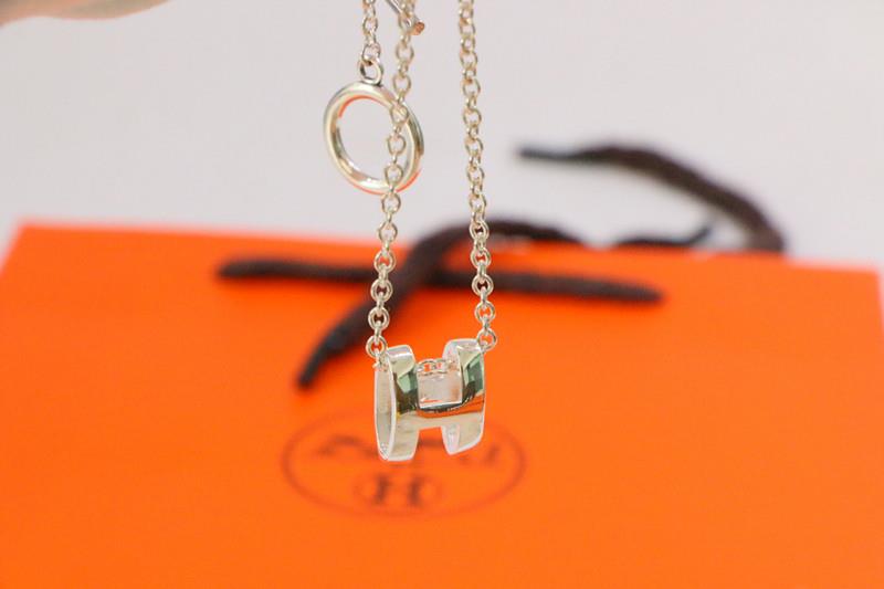 LUXEIFY HM NECKLACE H LETTER OVAL SERIES