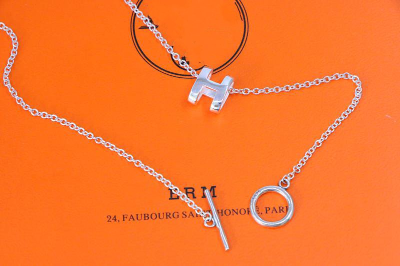 LUXEIFY HM NECKLACE H LETTER OVAL SERIES