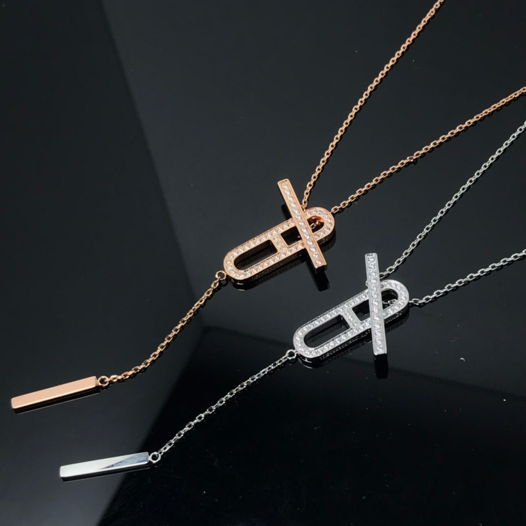 LUXEIFY HM NECKLACE PLATINUM ROSE GOLD DIAMOND