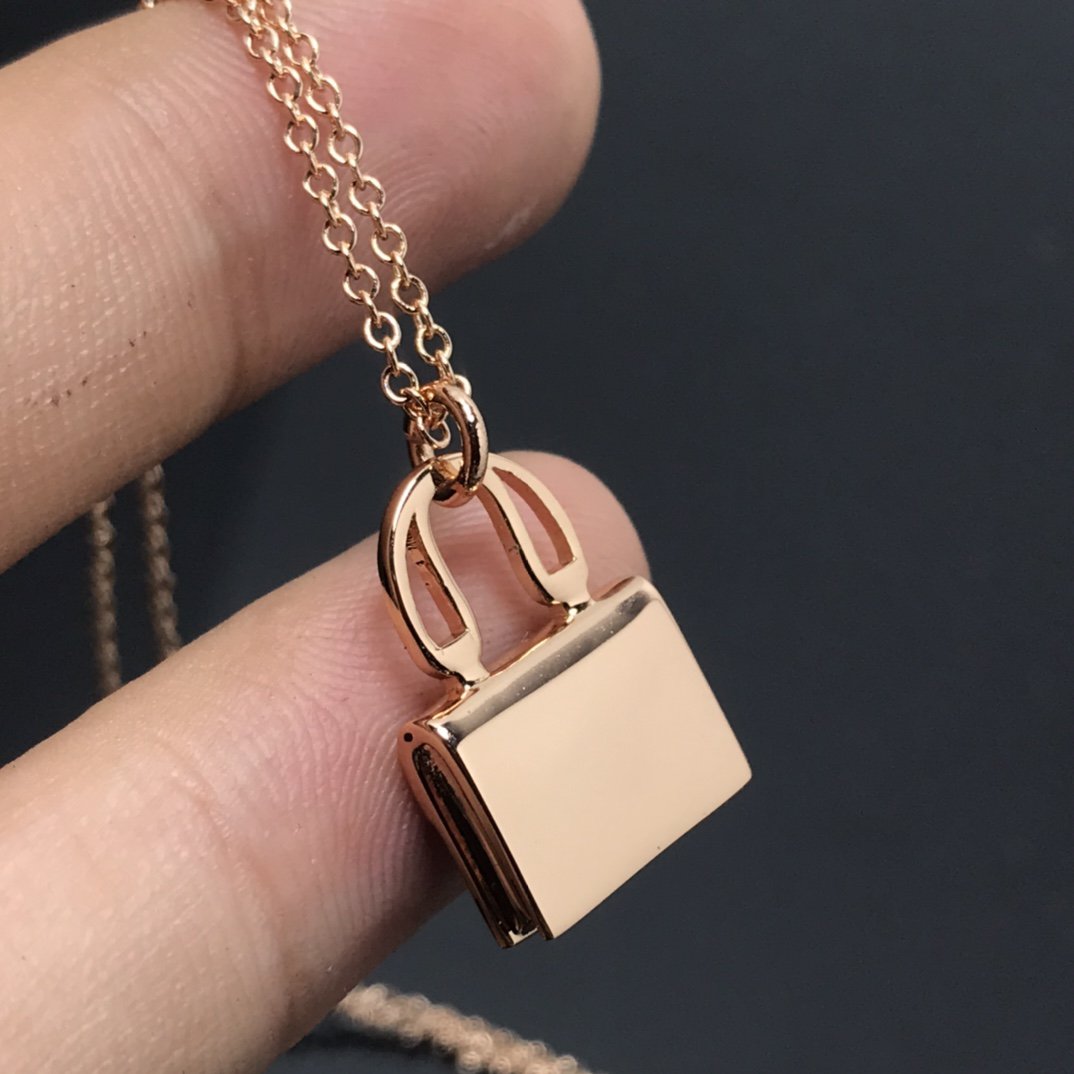 LUXEIFY HM NECKLACE ARRIVAL BLACK DIAMOND