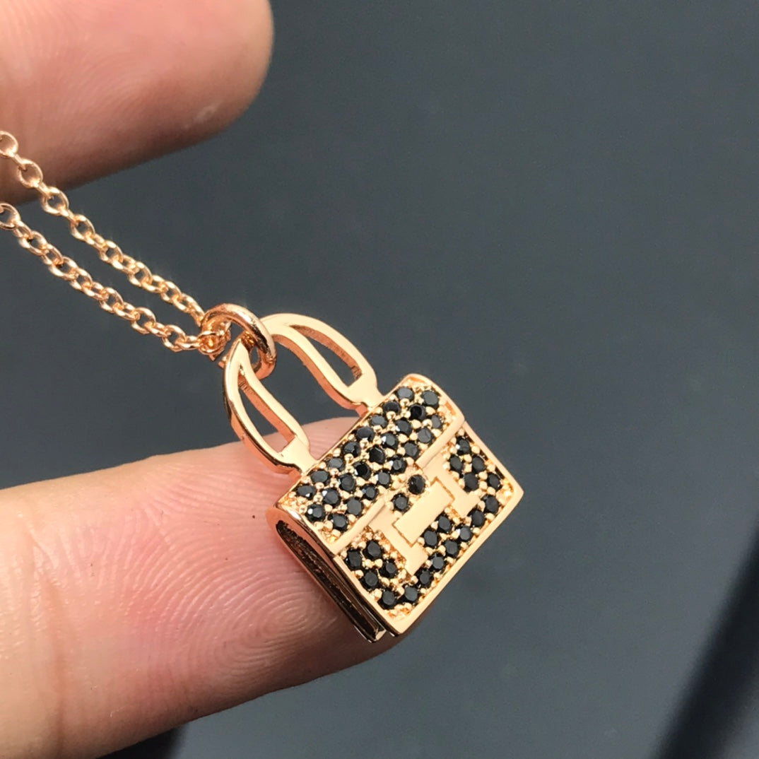 LUXEIFY HM NECKLACE ARRIVAL BLACK DIAMOND
