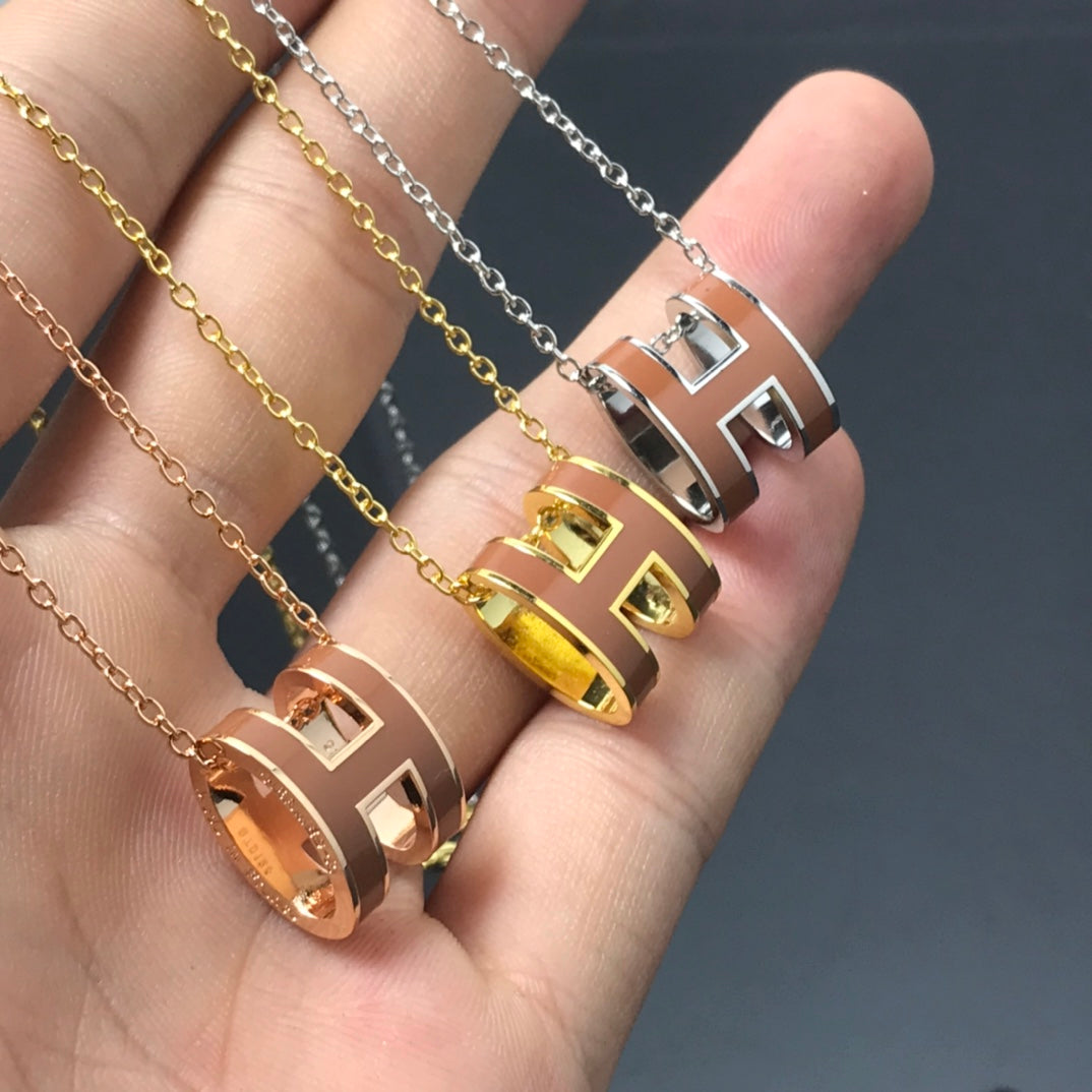 LUXEIFY H NECKLACE BROWN