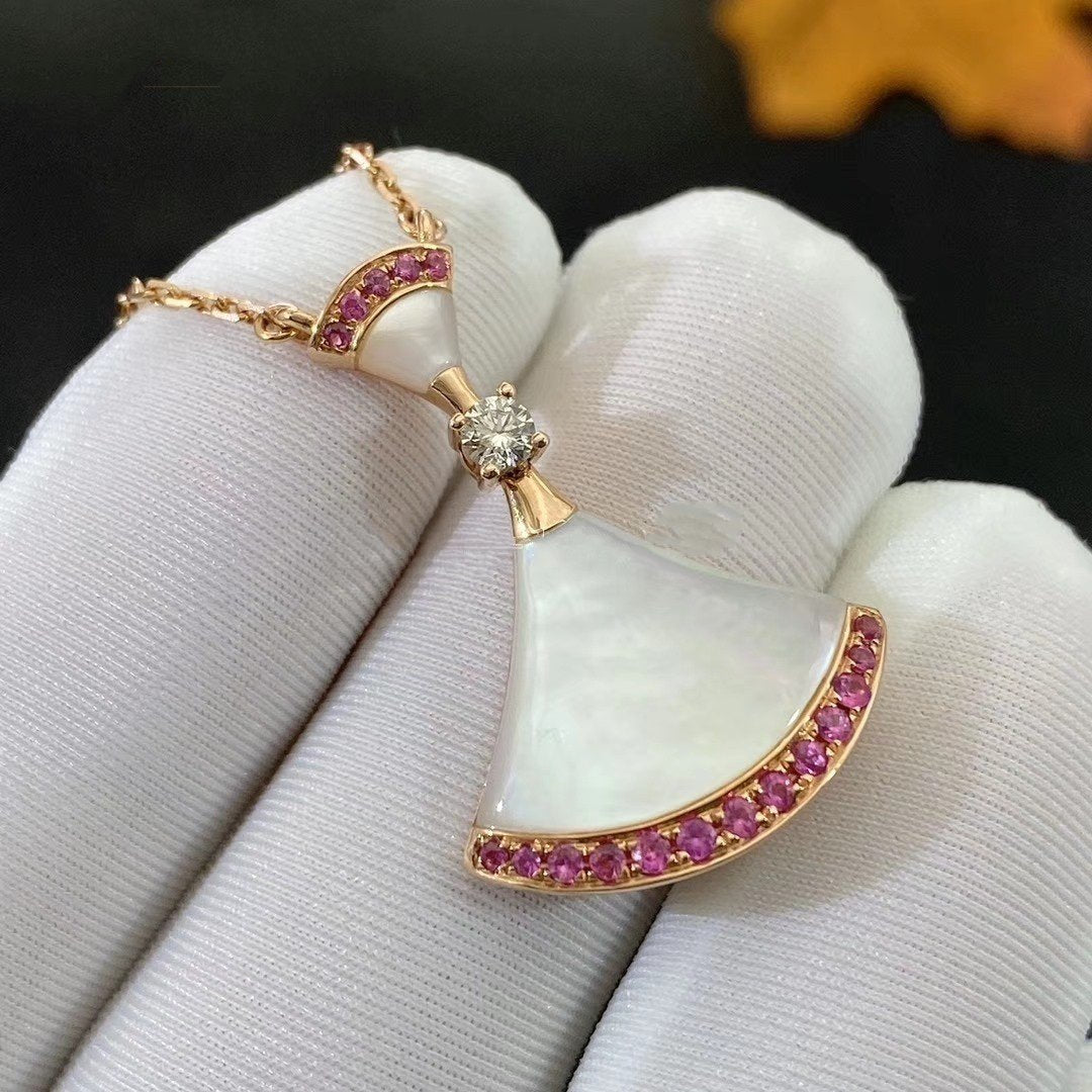 LUXEIFY DREAM NECKLACE MOP PINK DIAMOND