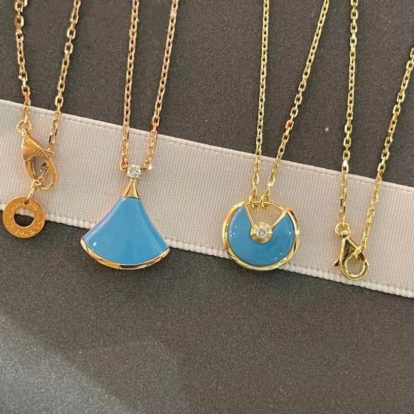 LUXEIFY AMULETTE GOLD TURQUOISE NECKLACE