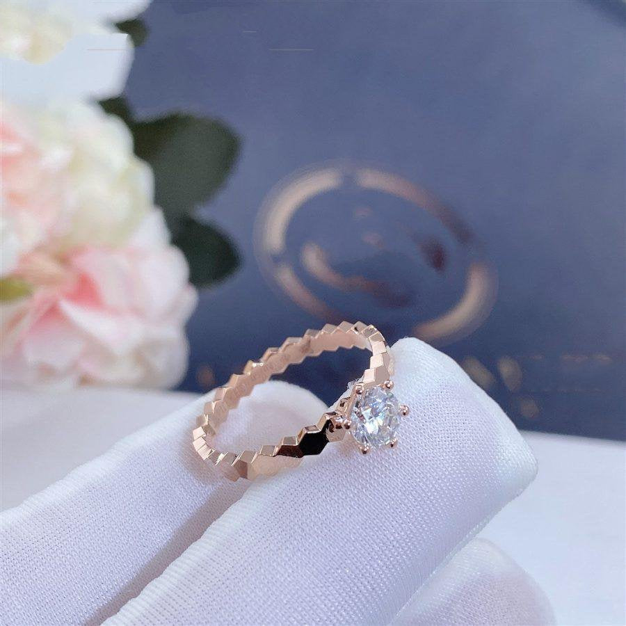 LUXEIFY BEE LOVE RING PINK GOLD 1 DIAMOND