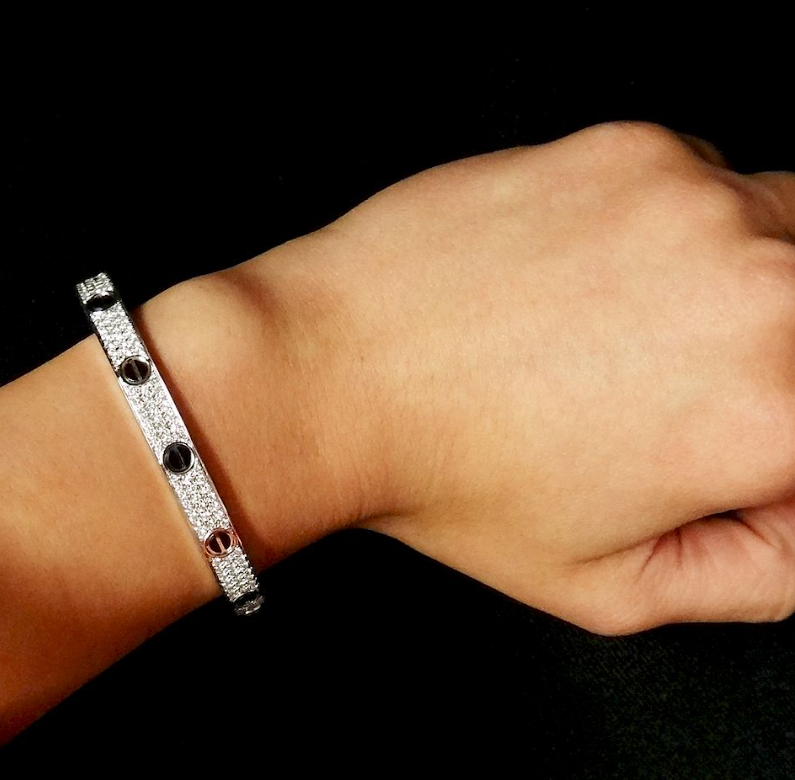LUXEIFY LOVE BRACELET 6.1MM DIAMOND-PAVED CERAMIC