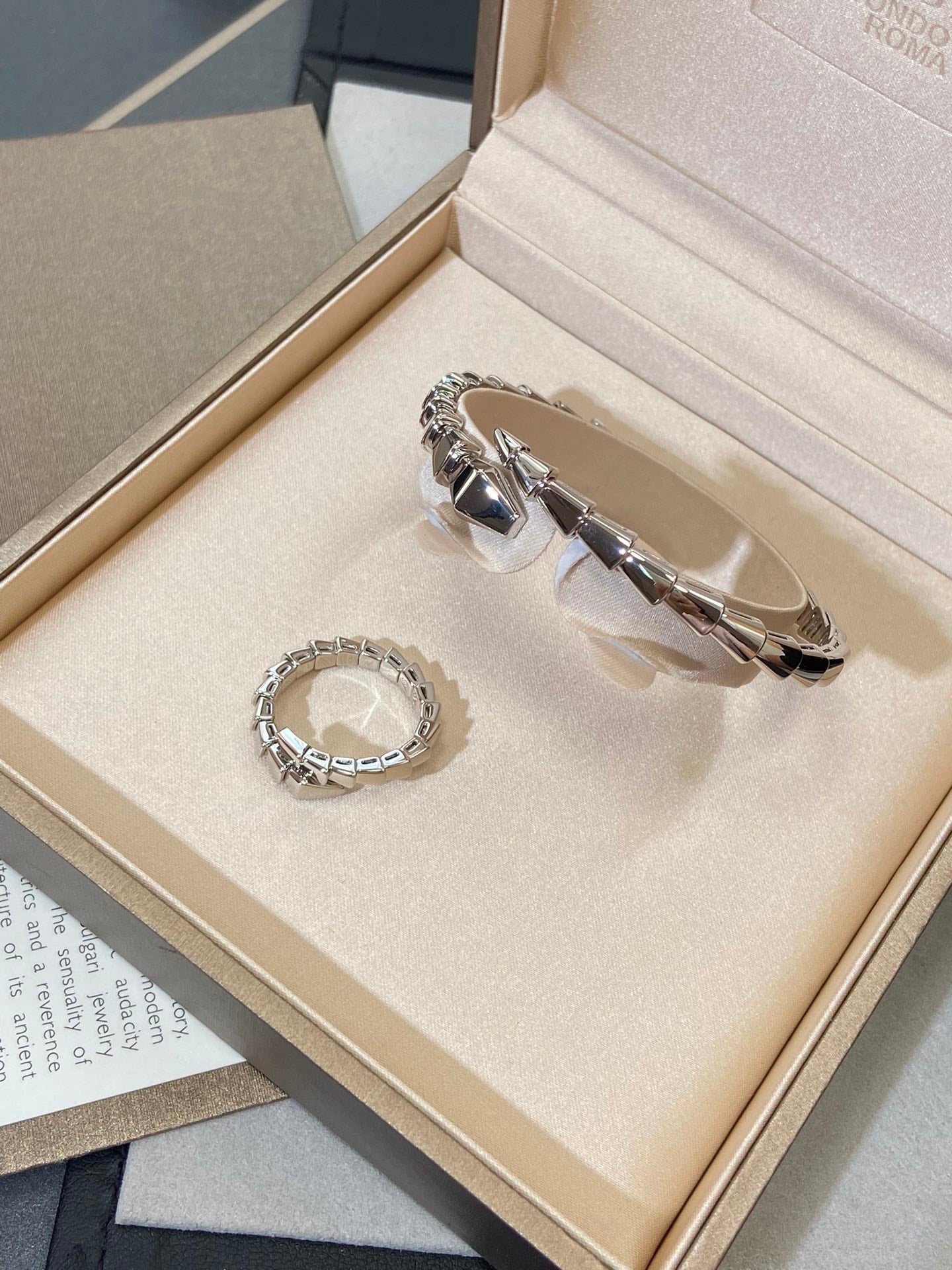 LUXEIFY SERPENTI VIPER SILVER BRACELET