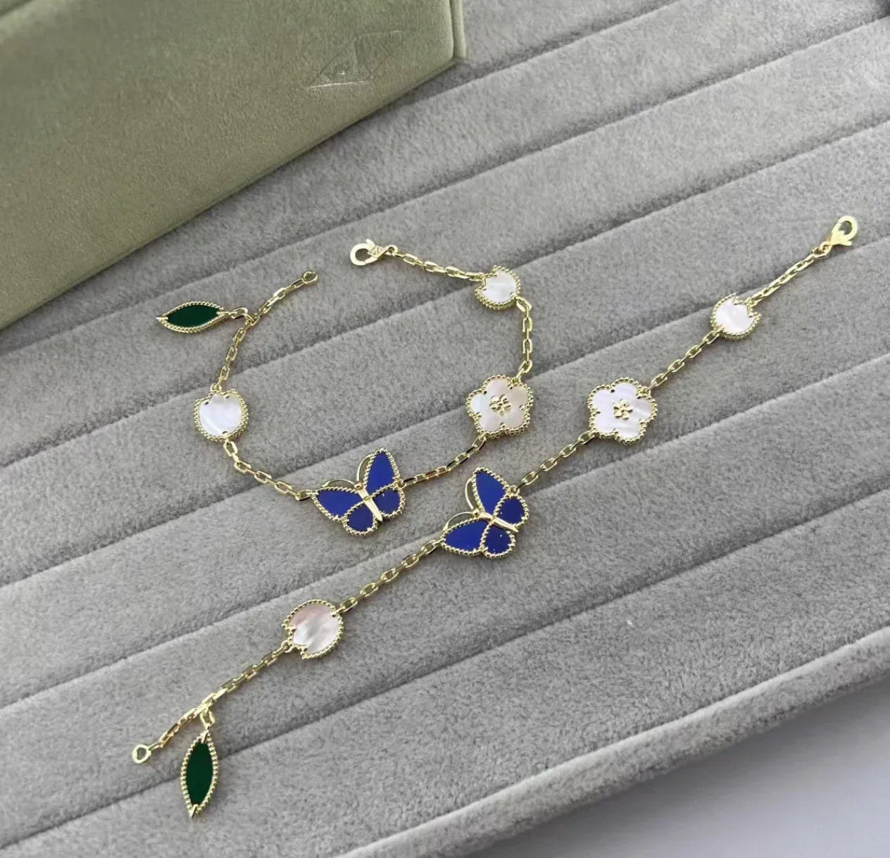 2026 New Arrival LUCKY SPRING CLOVER 5 MOTIF BRACELET