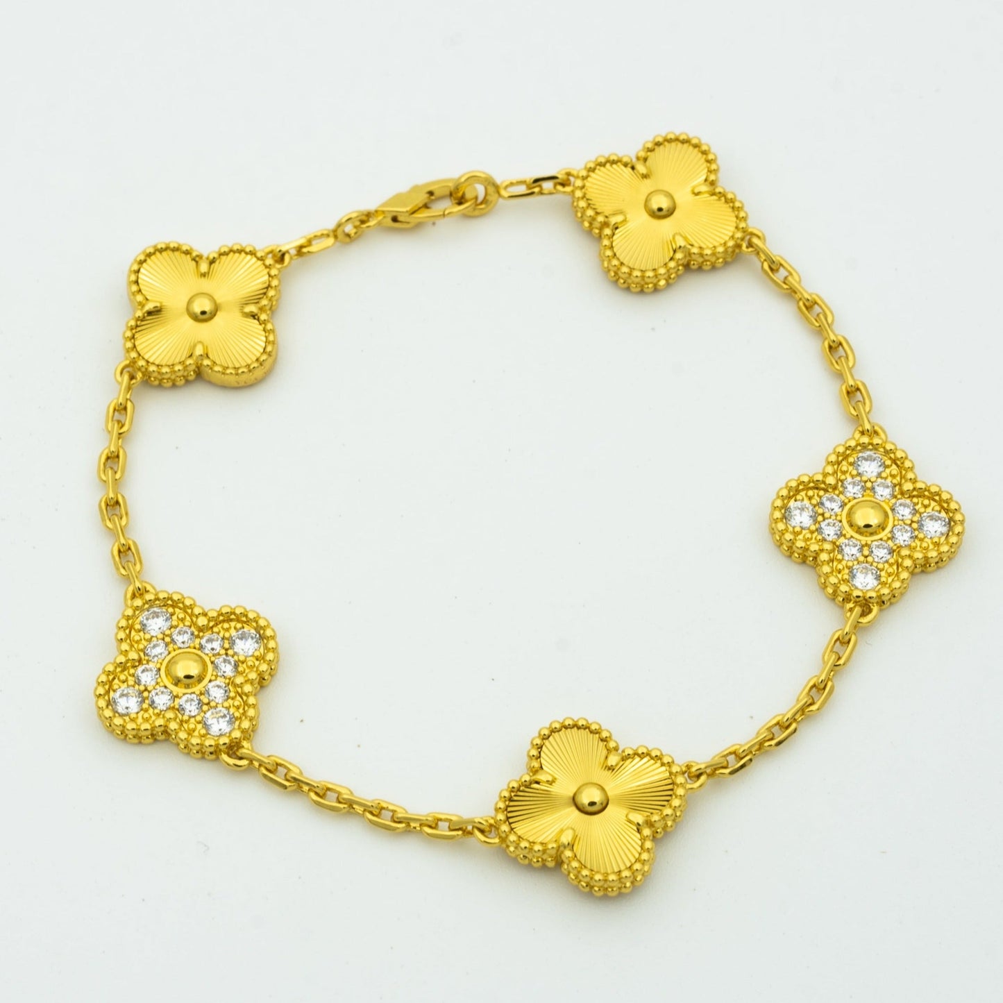 CLOVER 5 MOTIF LASER BRACELET COLLECTION