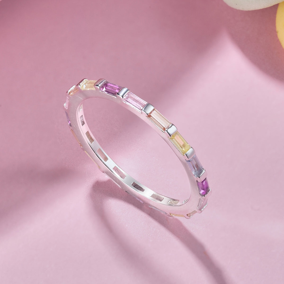 [CALIENTE] Exquisito anillo diario con corte esmeralda multicolor