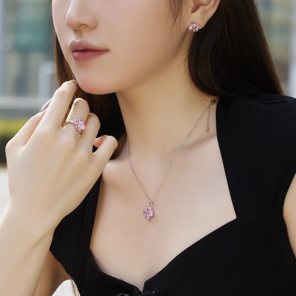 [HOT]Four-Leaf Clover Ball Earrings