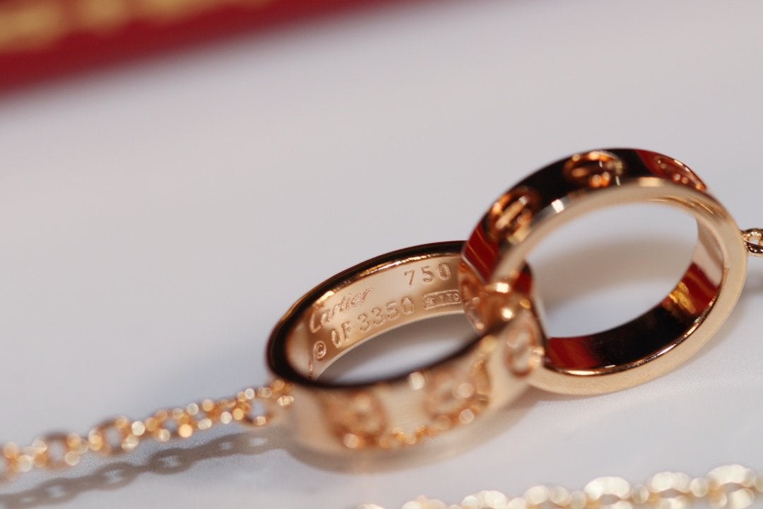 LUXEIFY LOVE NECKLACE PINK GOLD AND SILVER