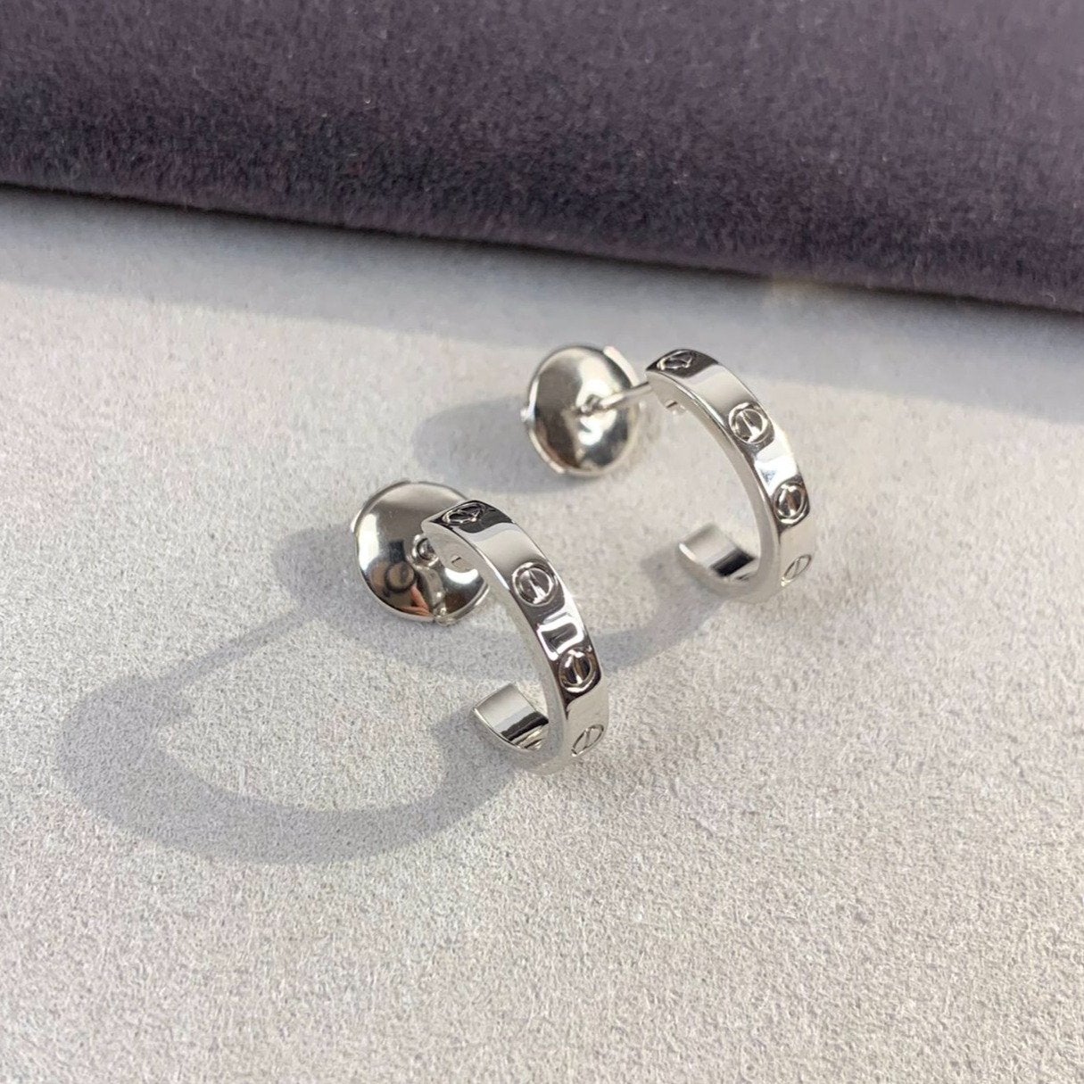 LUXEIFY LOVE EARRINGS 2.65MM SILVER