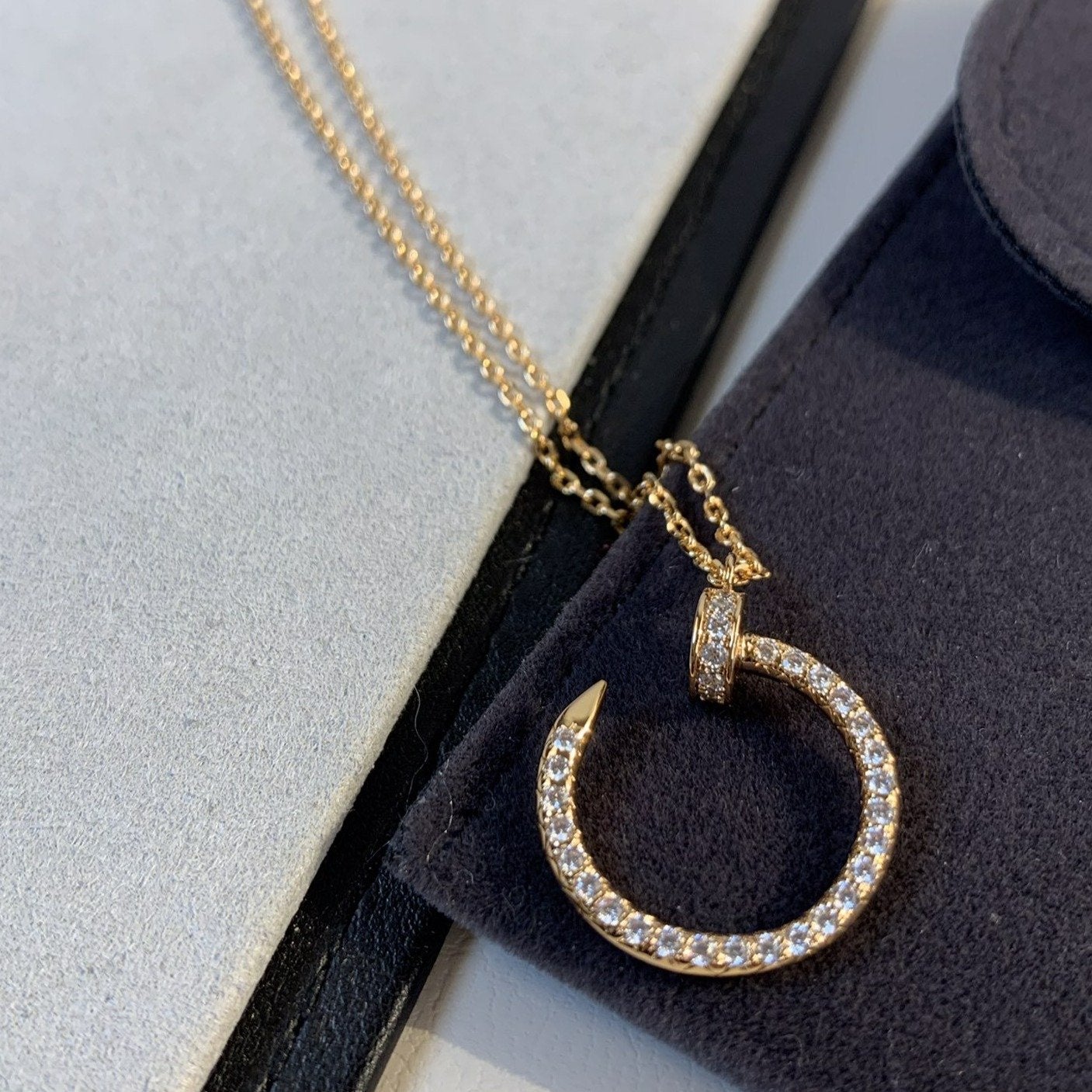 LUXEIFY JUSTE NECKLACE PINK GOLD DIAMONDS