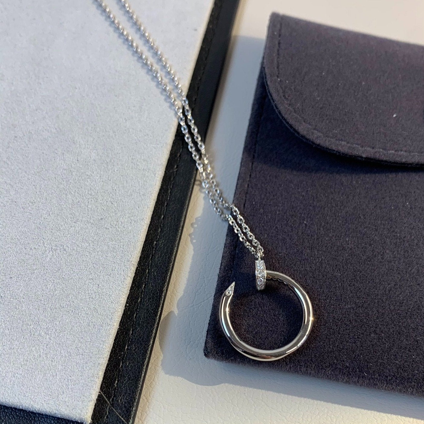 LUXEIFY JUSTE NECKLACE SILVER