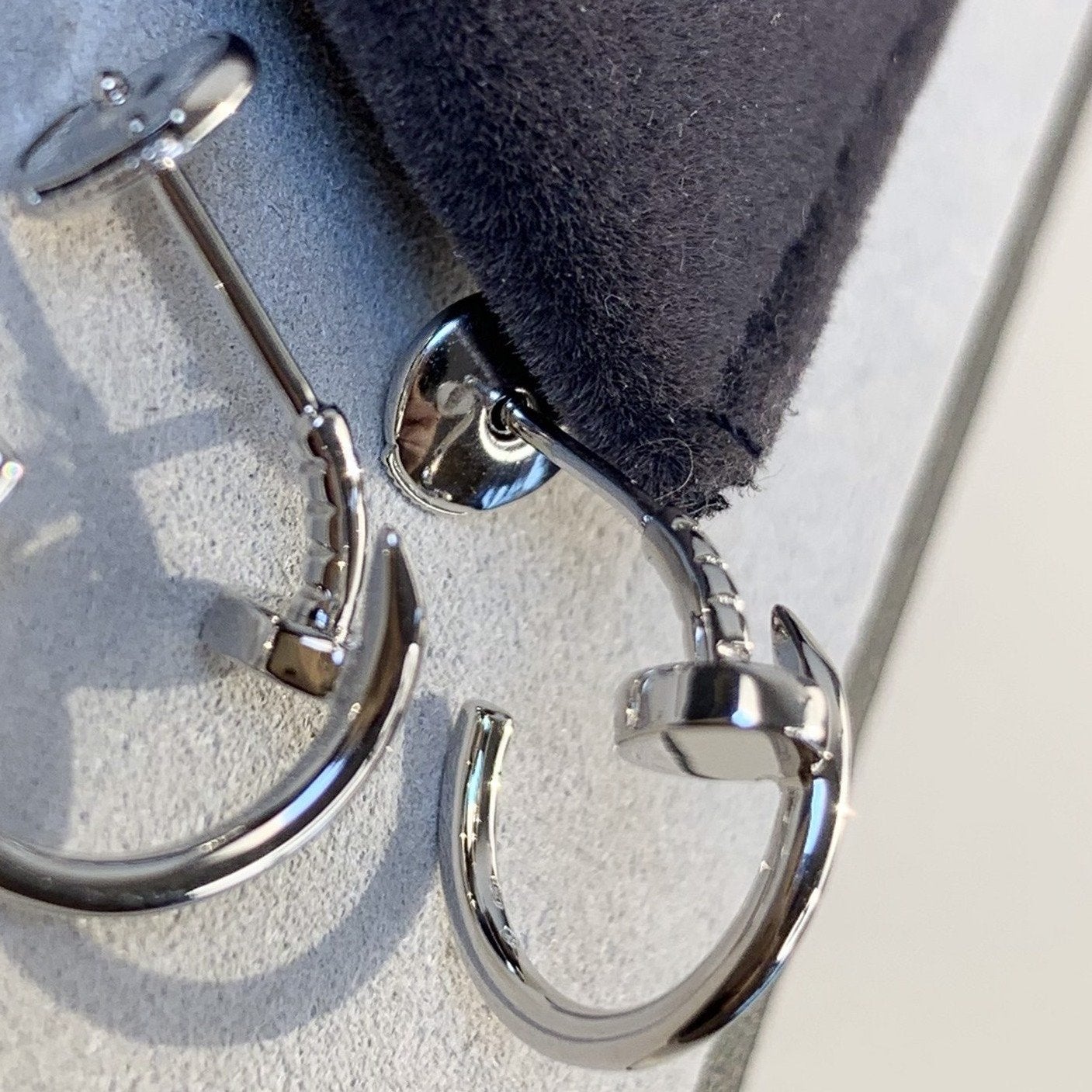 LUXEIFY JUSTE EARRINGS SILVER