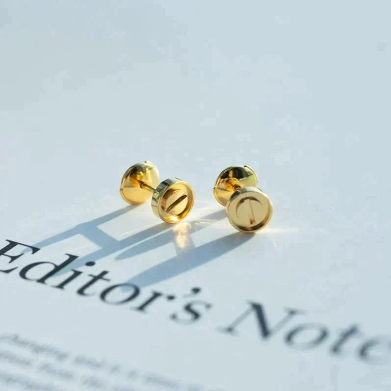 LUXEIFY LOVE EARRINGS GOLD 10MM
