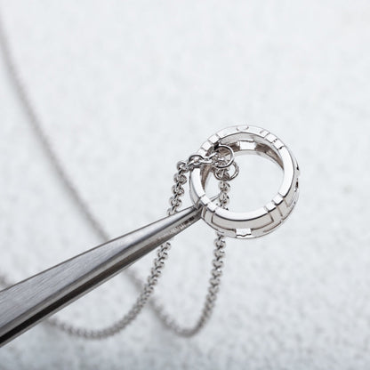 LUXEIFY PARENTESI NECKLACE SILVER