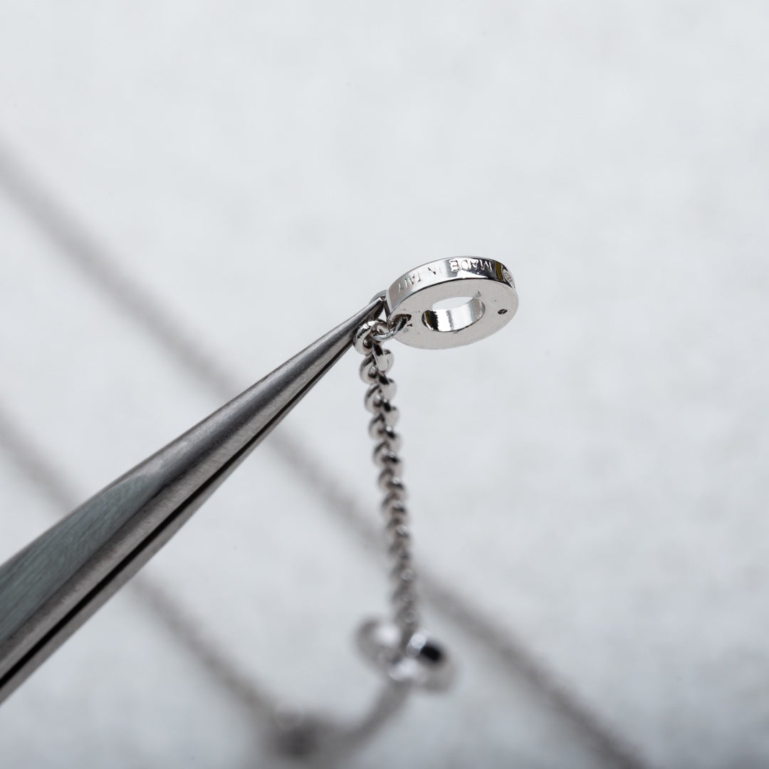 LUXEIFY PARENTESI NECKLACE SILVER