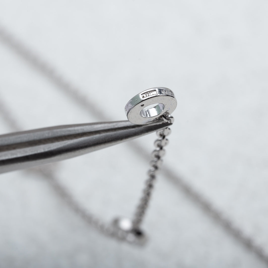 LUXEIFY PARENTESI NECKLACE SILVER DIAMOND