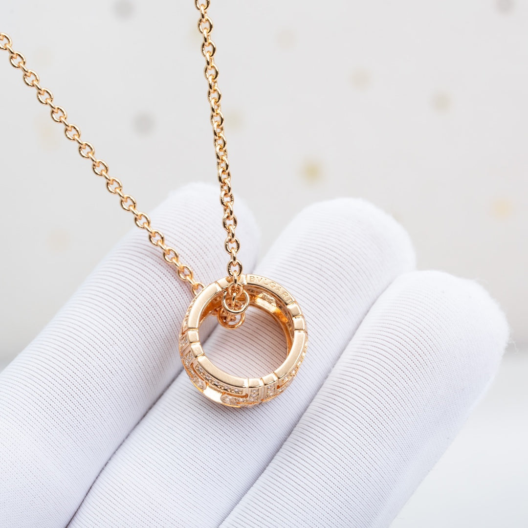 LUXEIFY PARENTESI NECKLACE PINK GOLD DIAMOND