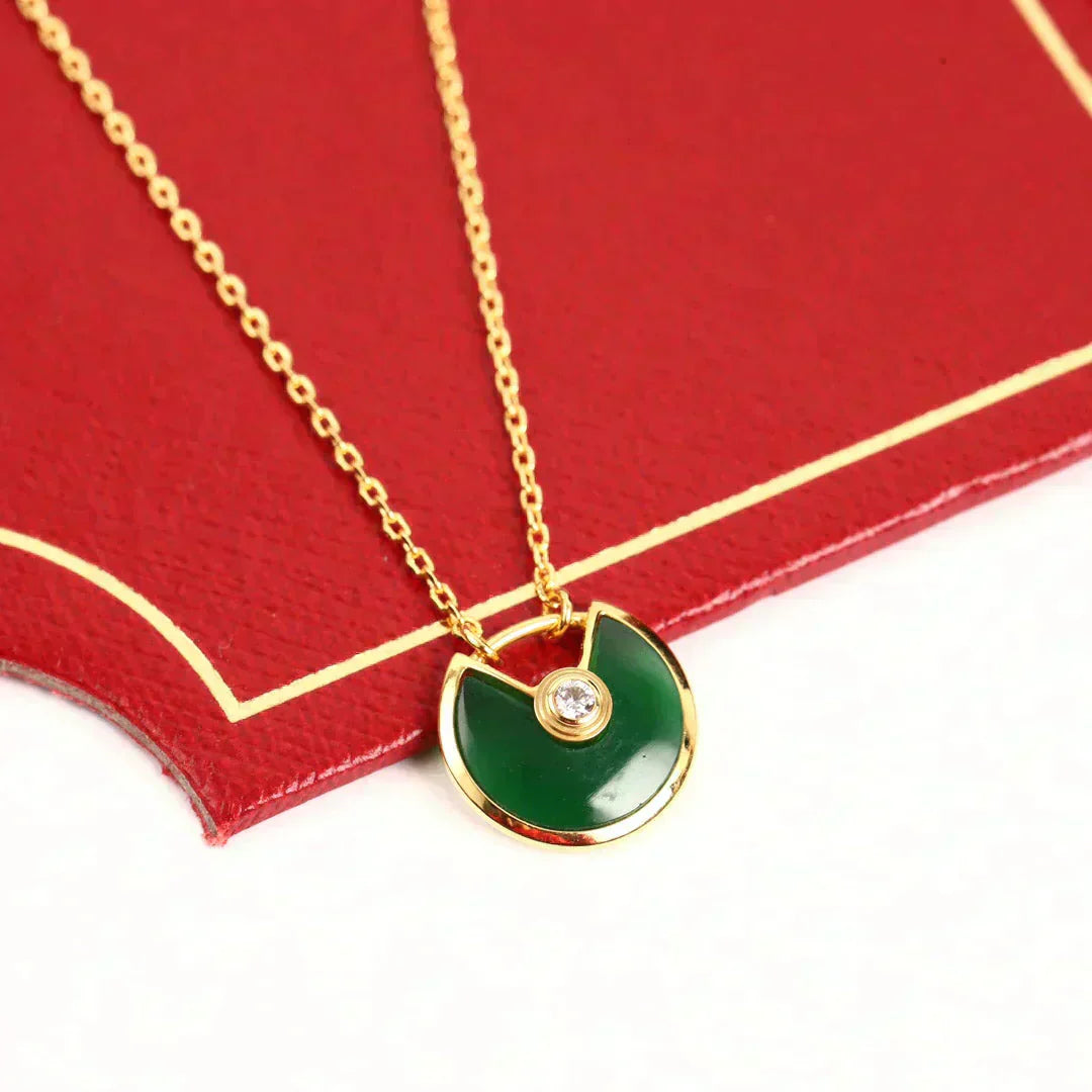 LUXEIFY AMULETTE GOLD MALACHITE NECKLACE