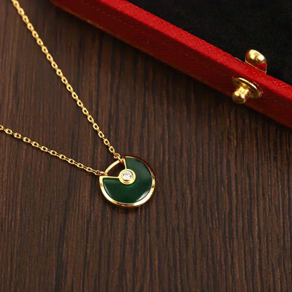 LUXEIFY AMULETTE GOLD MALACHITE NECKLACE