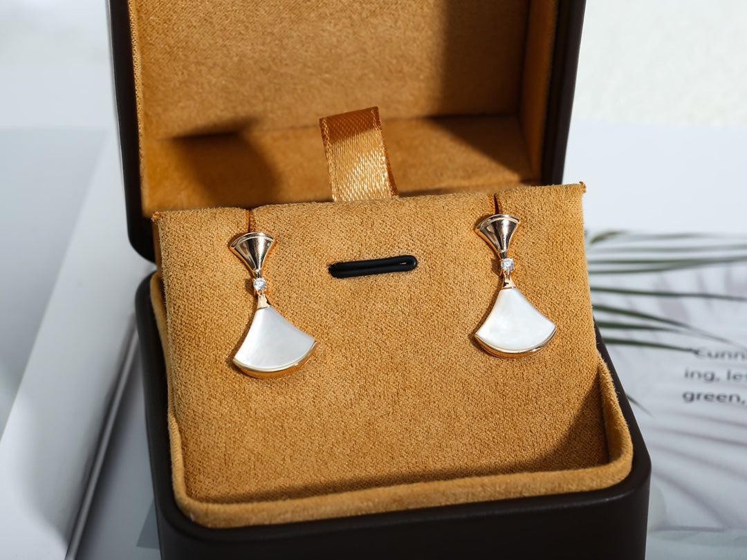 LUXEIFY DREAM MOP PINK GOLD EARRINGS