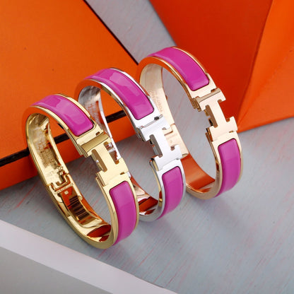 LUXEIFY H PURPLE BRACELET