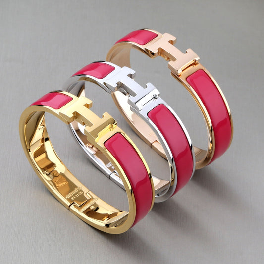 LUXEIFY H RED BRACELET