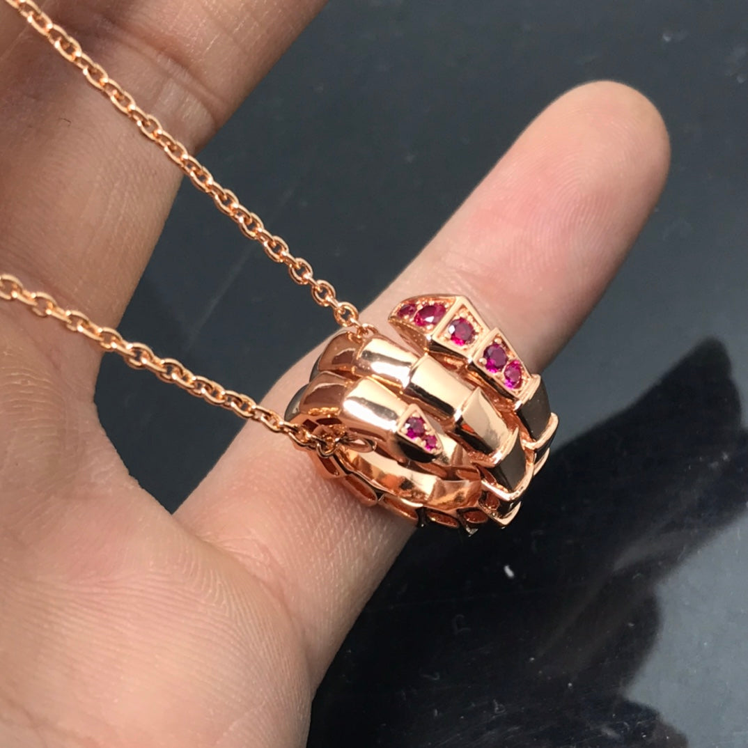 LUXEIFY SERPENTI PEDANT NECKLACE