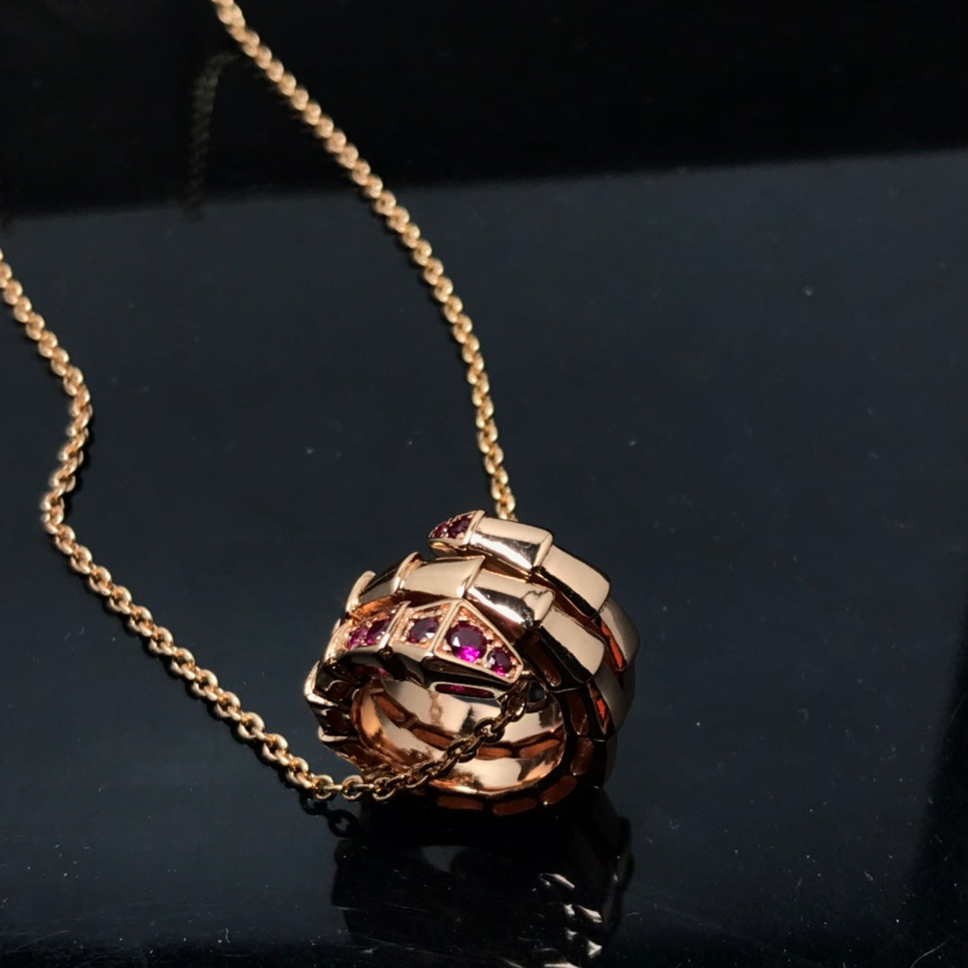 LUXEIFY SERPENTI PEDANT NECKLACE