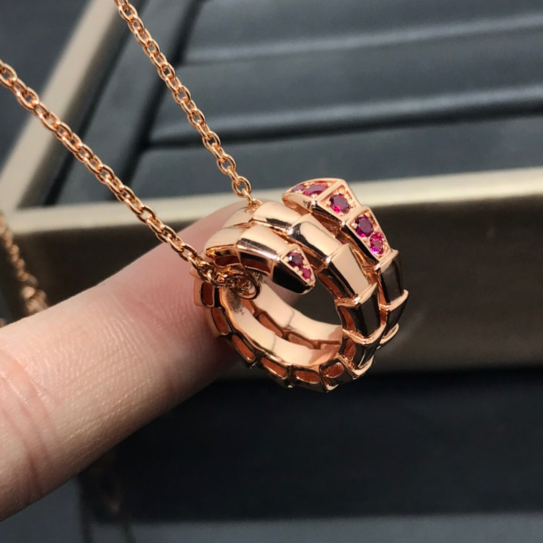 LUXEIFY SERPENTI PEDANT NECKLACE