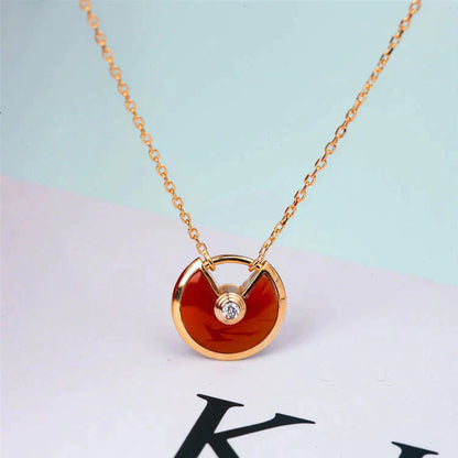 LUXEIFY AMULETTE GOLD CARNELIAN ONYX NECKLACE