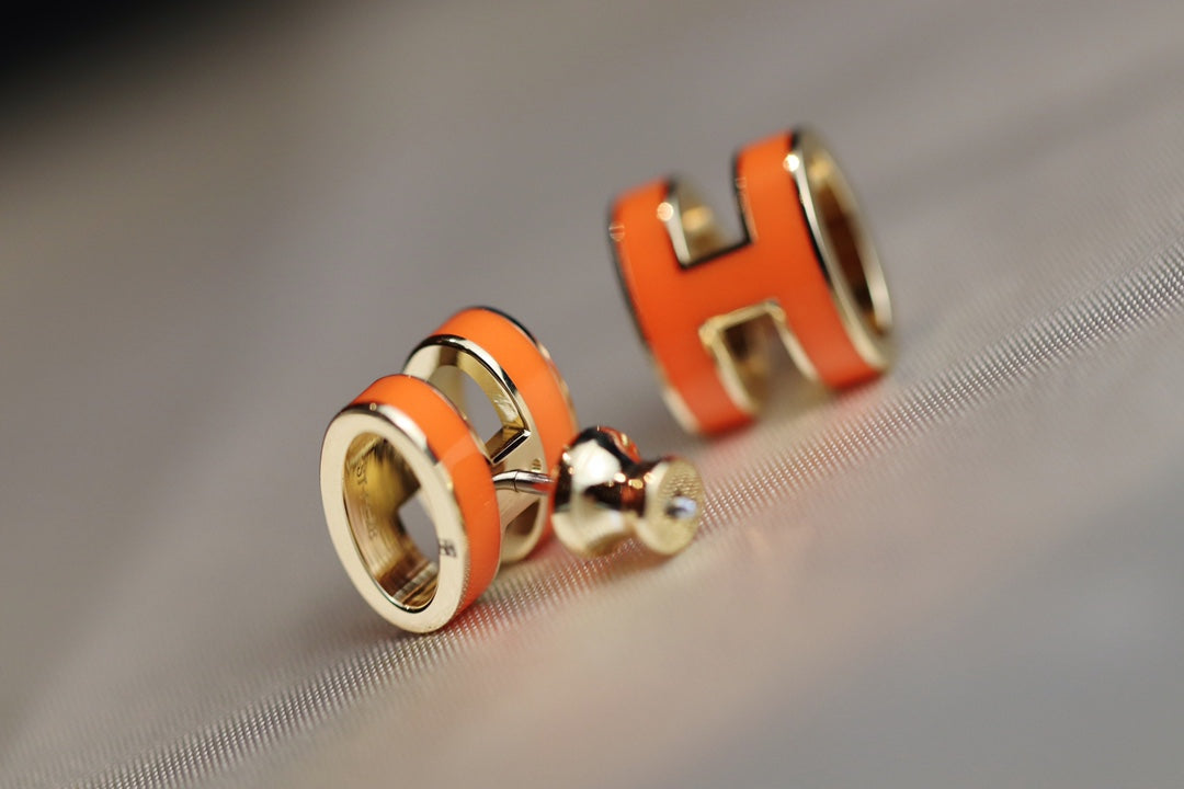 LUXEIFY MINI POP H EARRINGS ORANGE