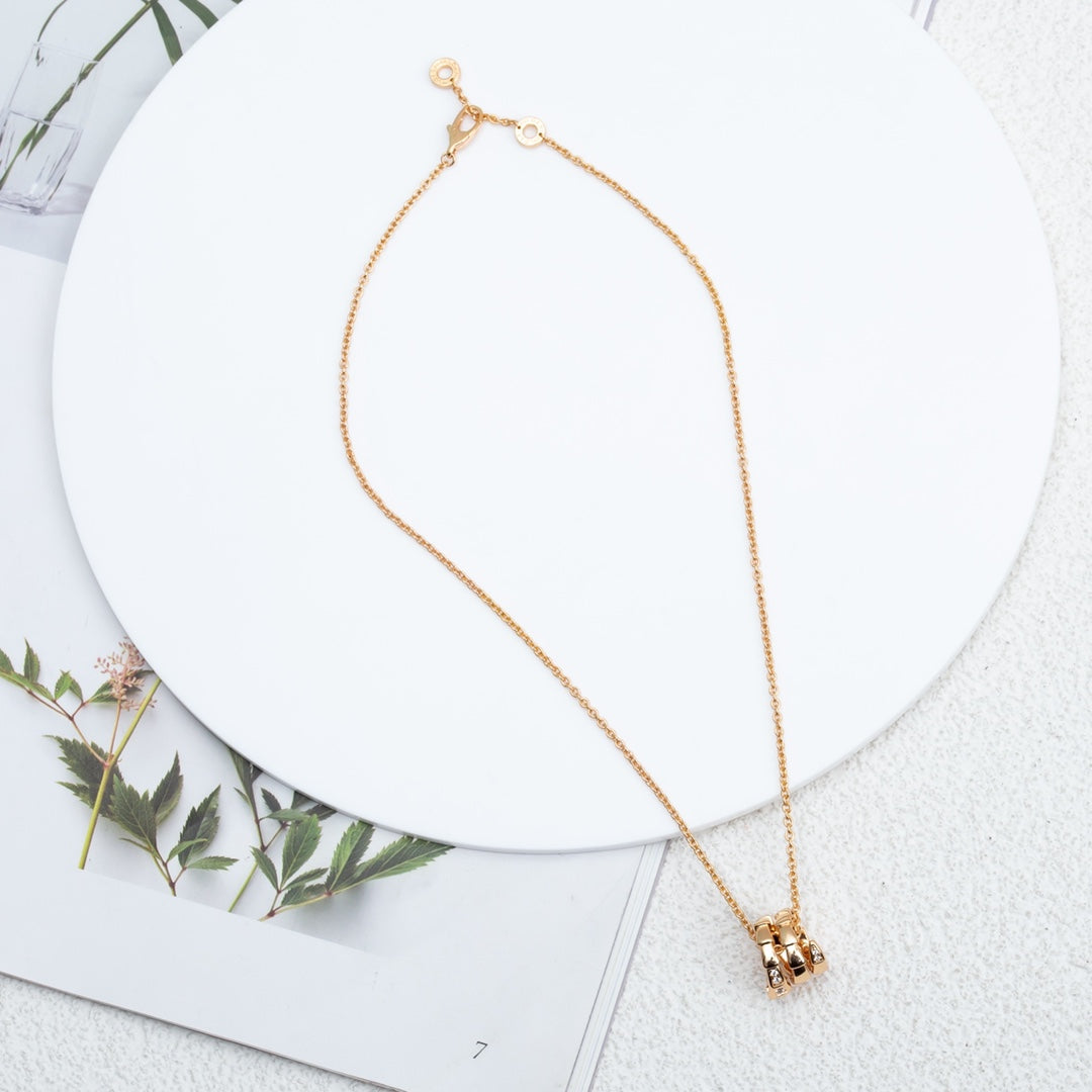 LUXEIFY SERPENTI PINK GOLD NECKLACE DIAMOND