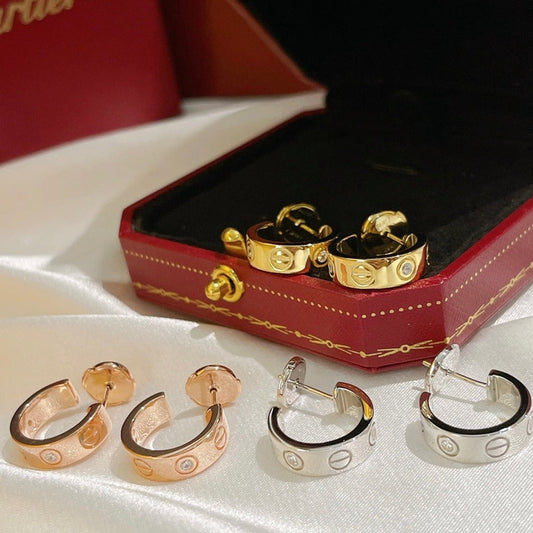 LUXEIFY LOVE EARRINGS 5.7MM 2 DIAMONDS