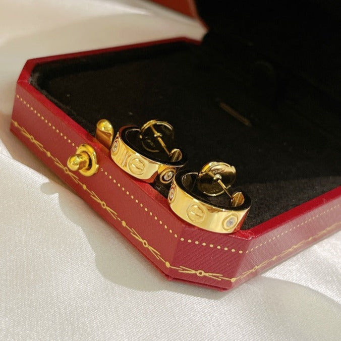 LUXEIFY LOVE EARRINGS 5.7MM 2 DIAMONDS