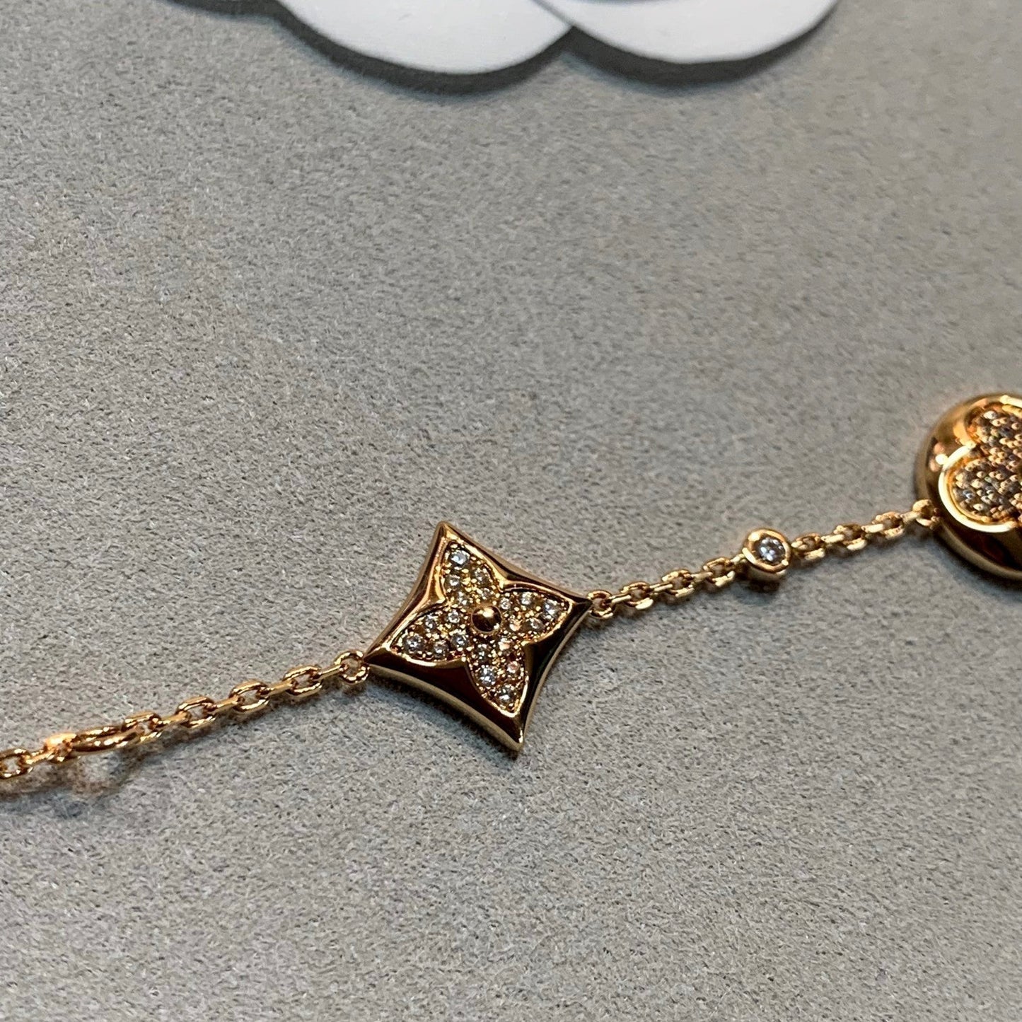 LUXEIFY STAR AND SUN 4 MOTIFS GOLD DIAMONDS BRACELET