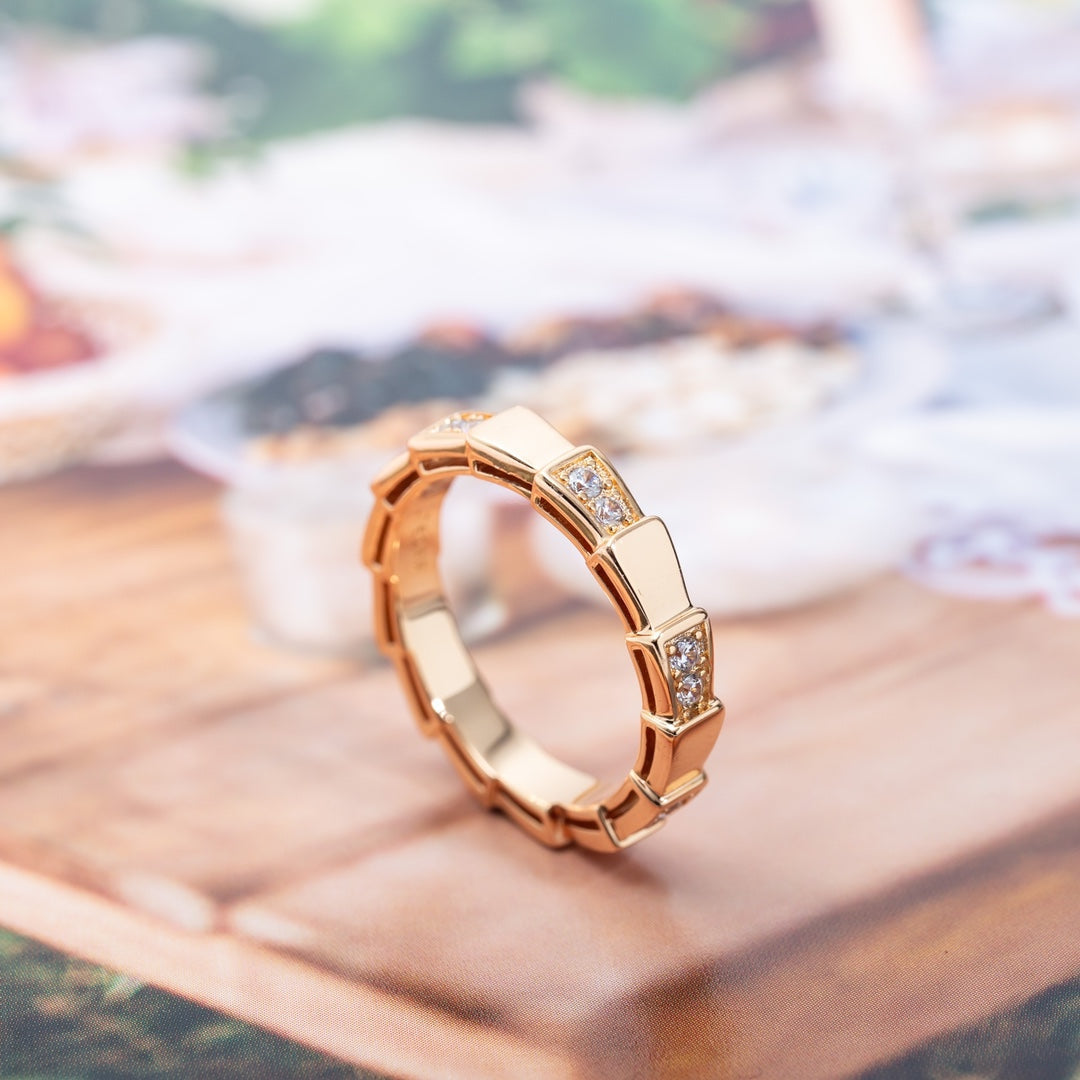 LUXEIFY SERPENTI RING PINK GOLD  3MM